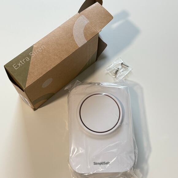 SimpliSafe Extra Siren (WS3) - NEW IN BOX - Picture 1 of 4